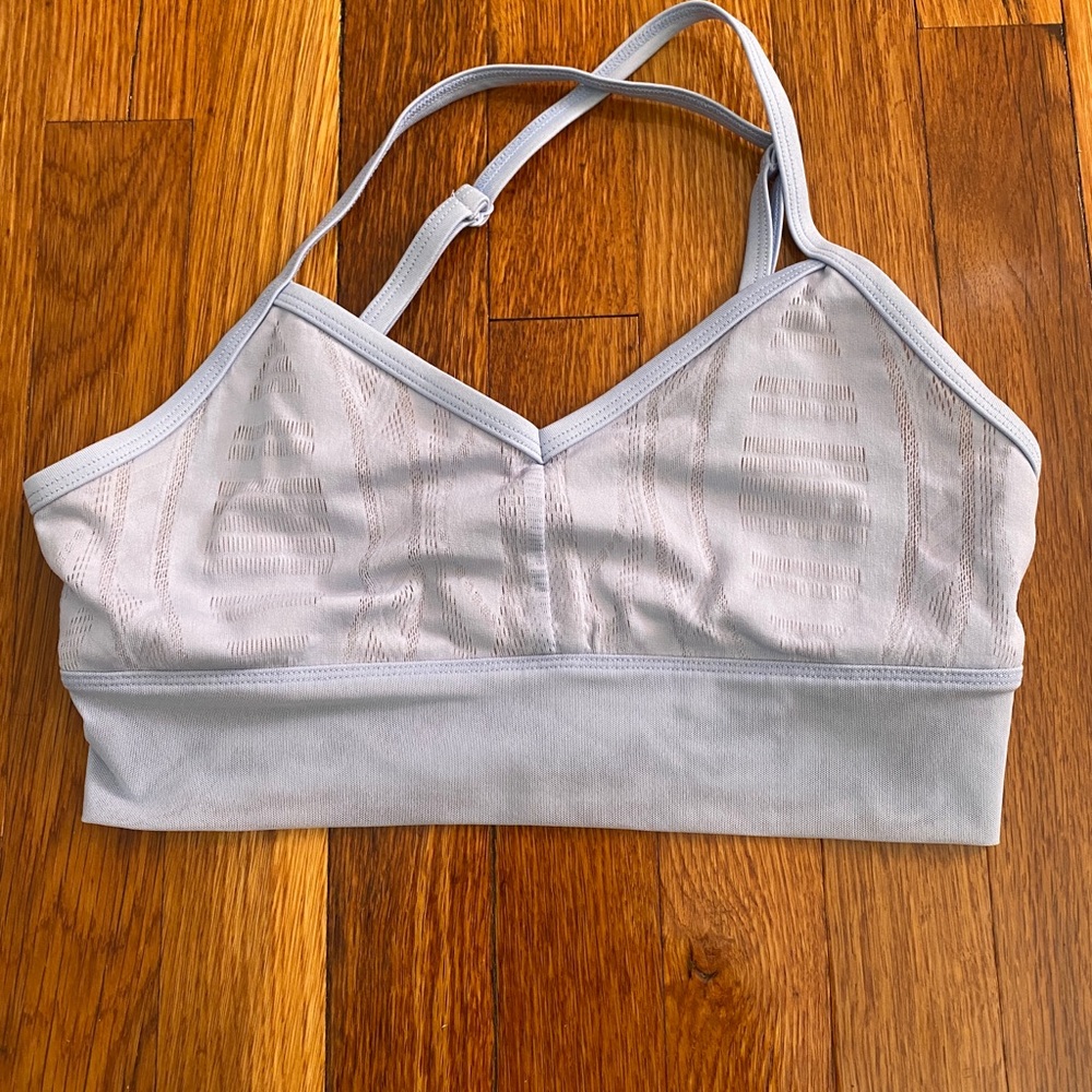 Alo Yoga Aria Bra - Powdered Blue - Medium